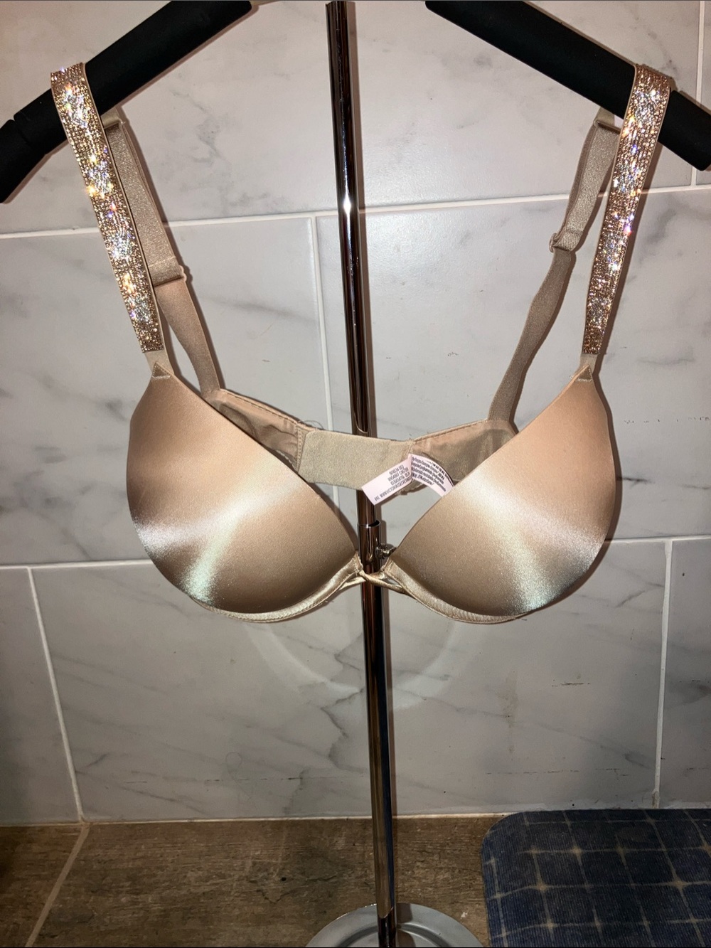 Victoria's Secret BOMBSHELL ADD 2 CUP PLUNGE GRADIENT SHINE NUDE BRA 36D